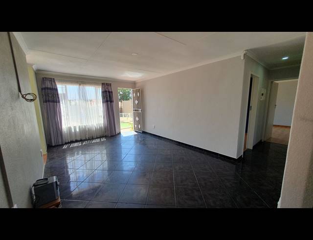 3 BEDROOM HOUSE FOR SALE IN ELANDSPARK